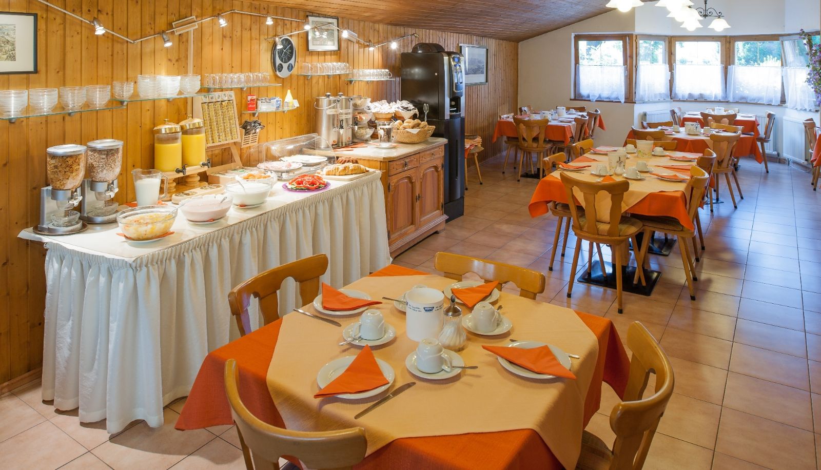 Frühstücksraum - Tautermann Hotel
