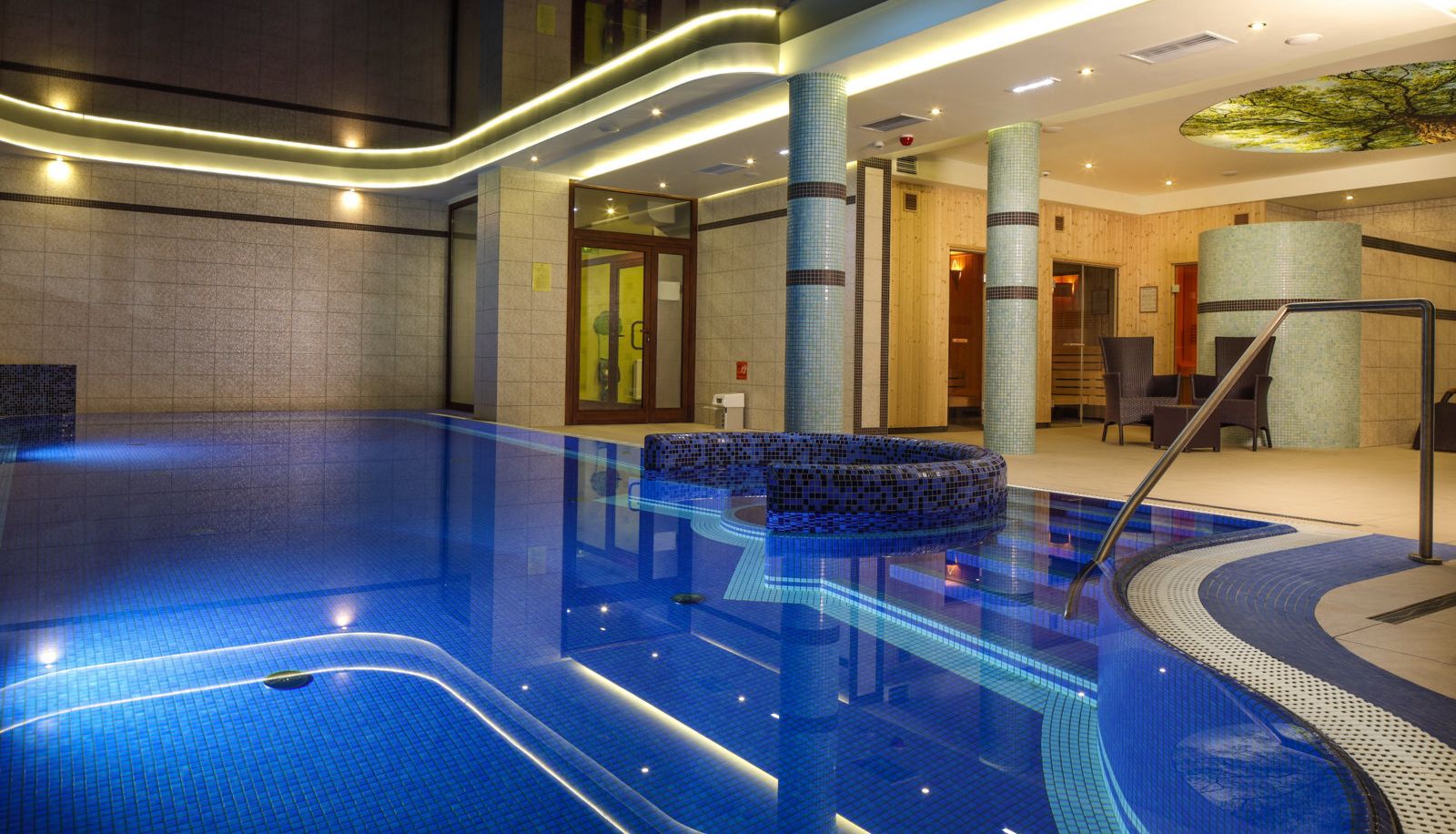Pool - Greno Hotel & Spa
