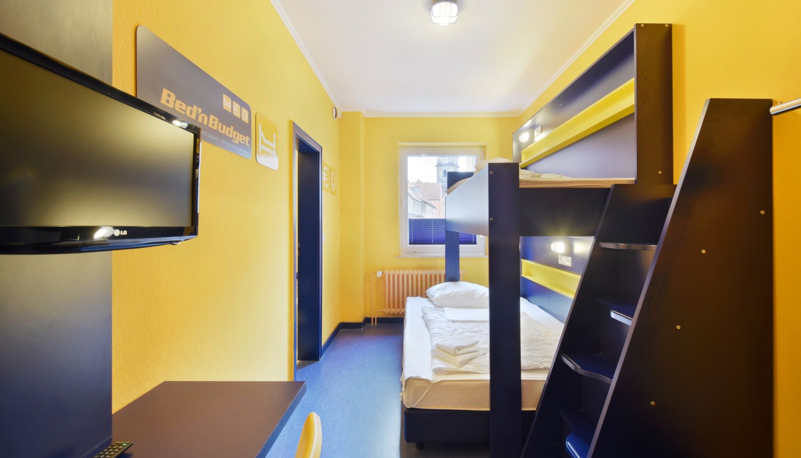 Standard room (double) - Bed'nBudget City-Hostel