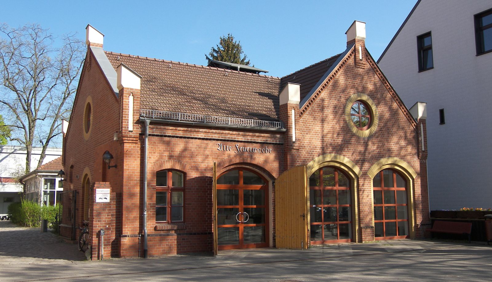 Info - Port Inn