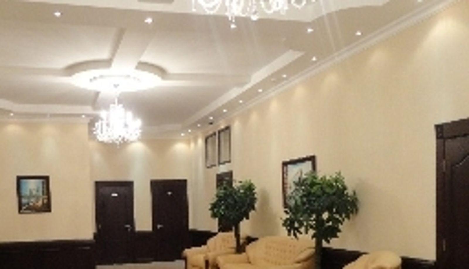 Hall - Belon Lux