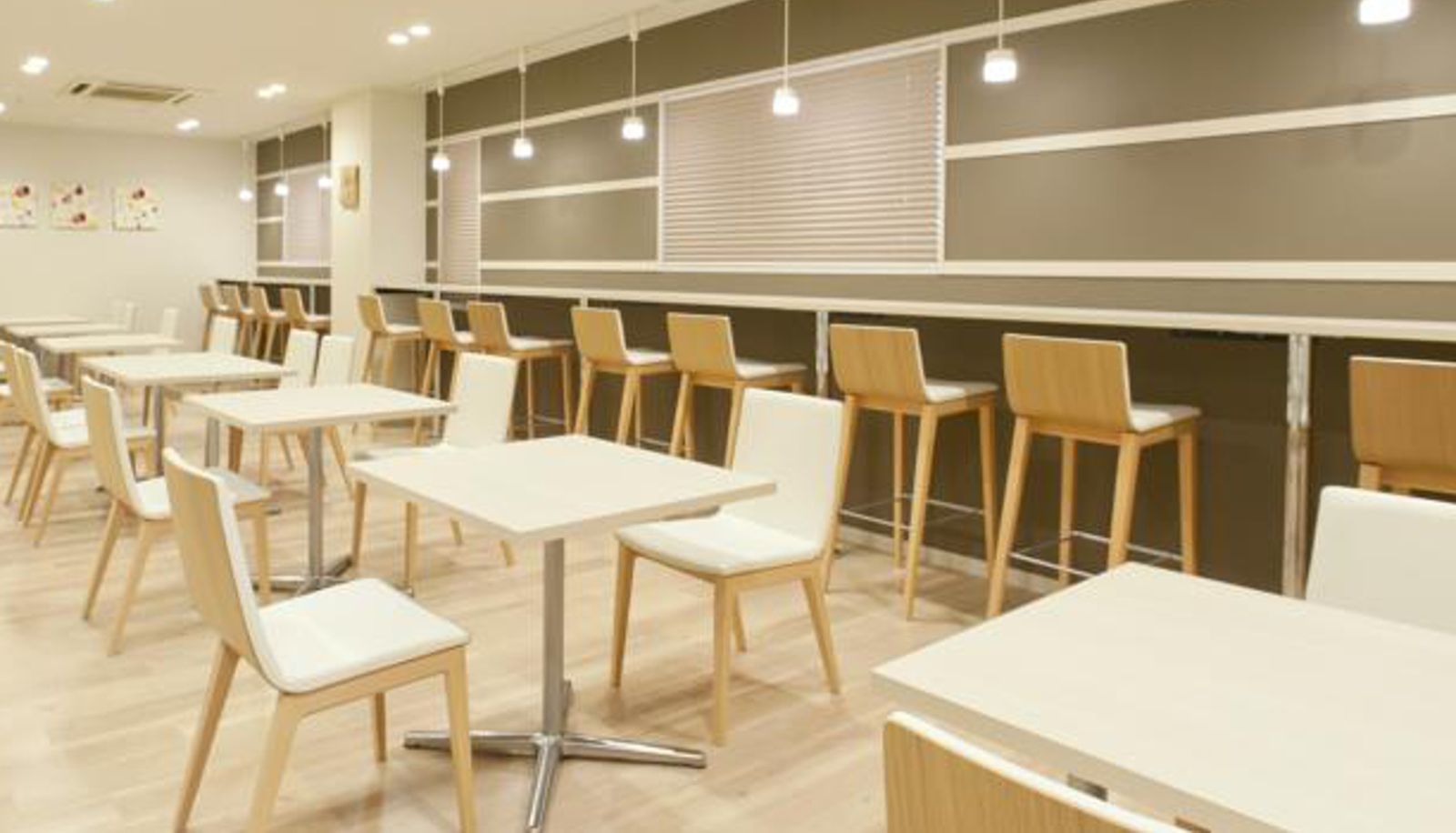Ontbijtzaal in het restaurant - Green With