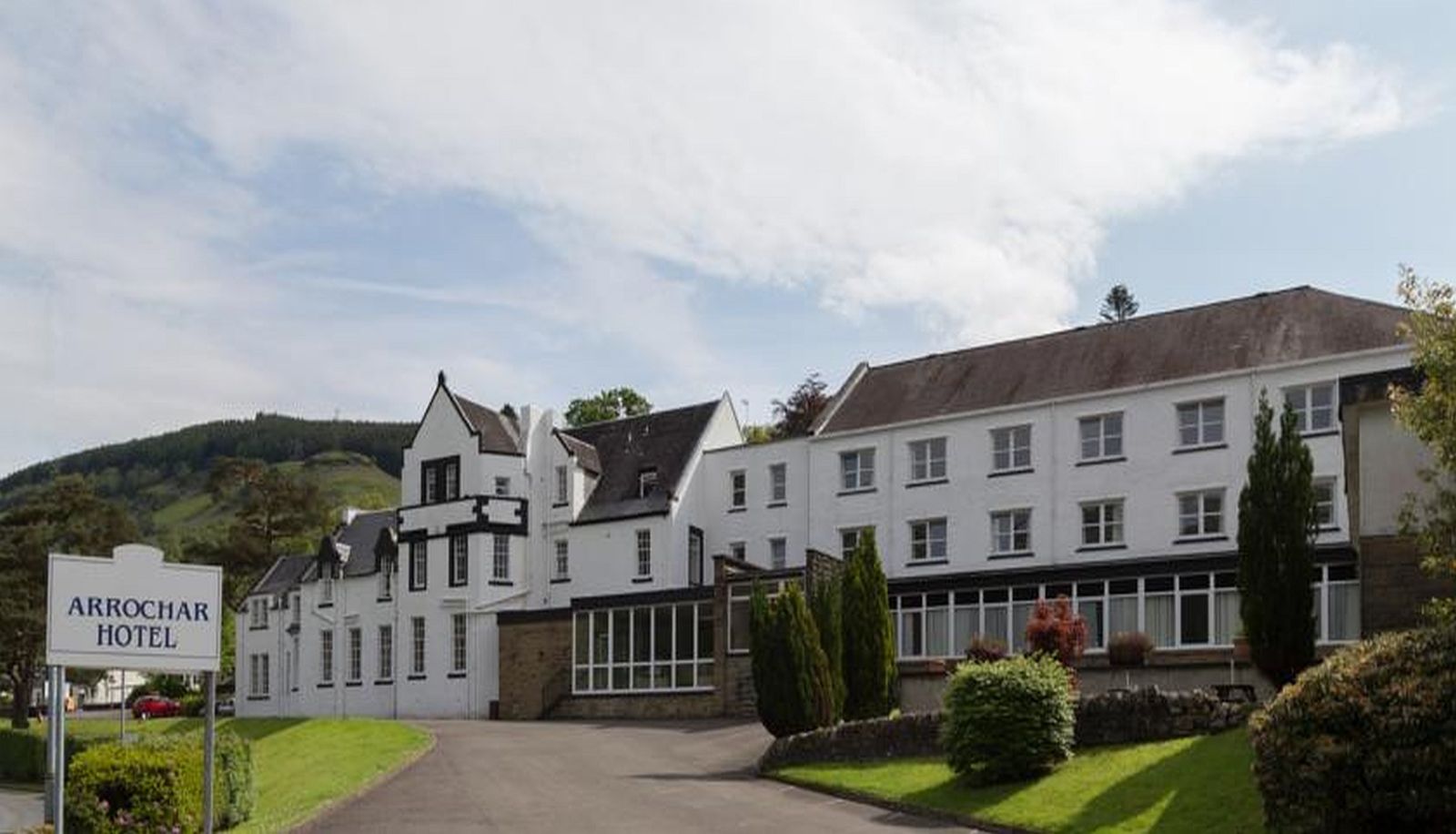 Hotel outdoor area - Arrochar Hotel