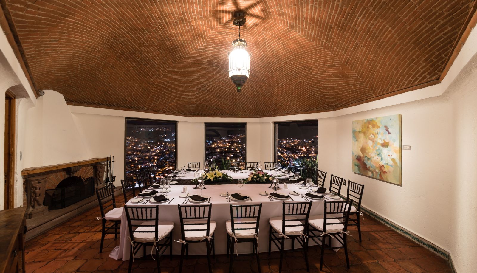Breakfast room within the restaurant - Mision Boutique Casa Colorada
