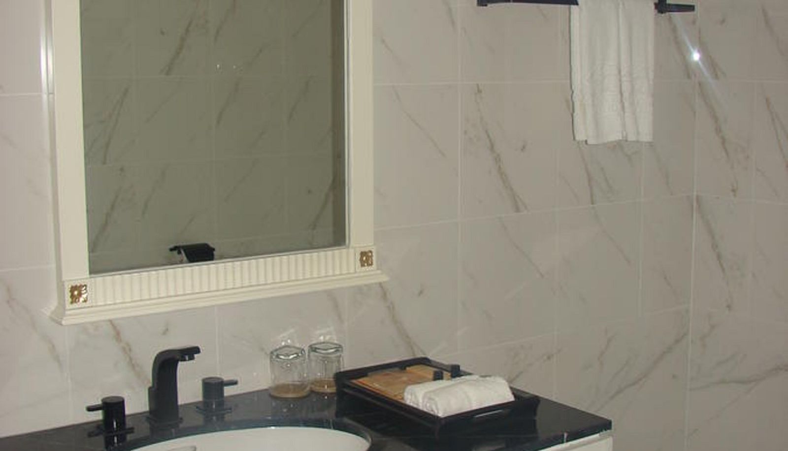 Bathroom - Seventeen Saloon Hotel