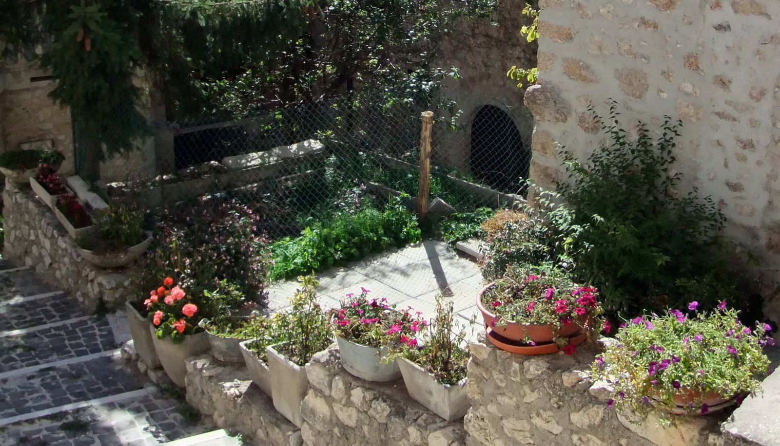 Area esterna dell'hotel - Residenza La Torre