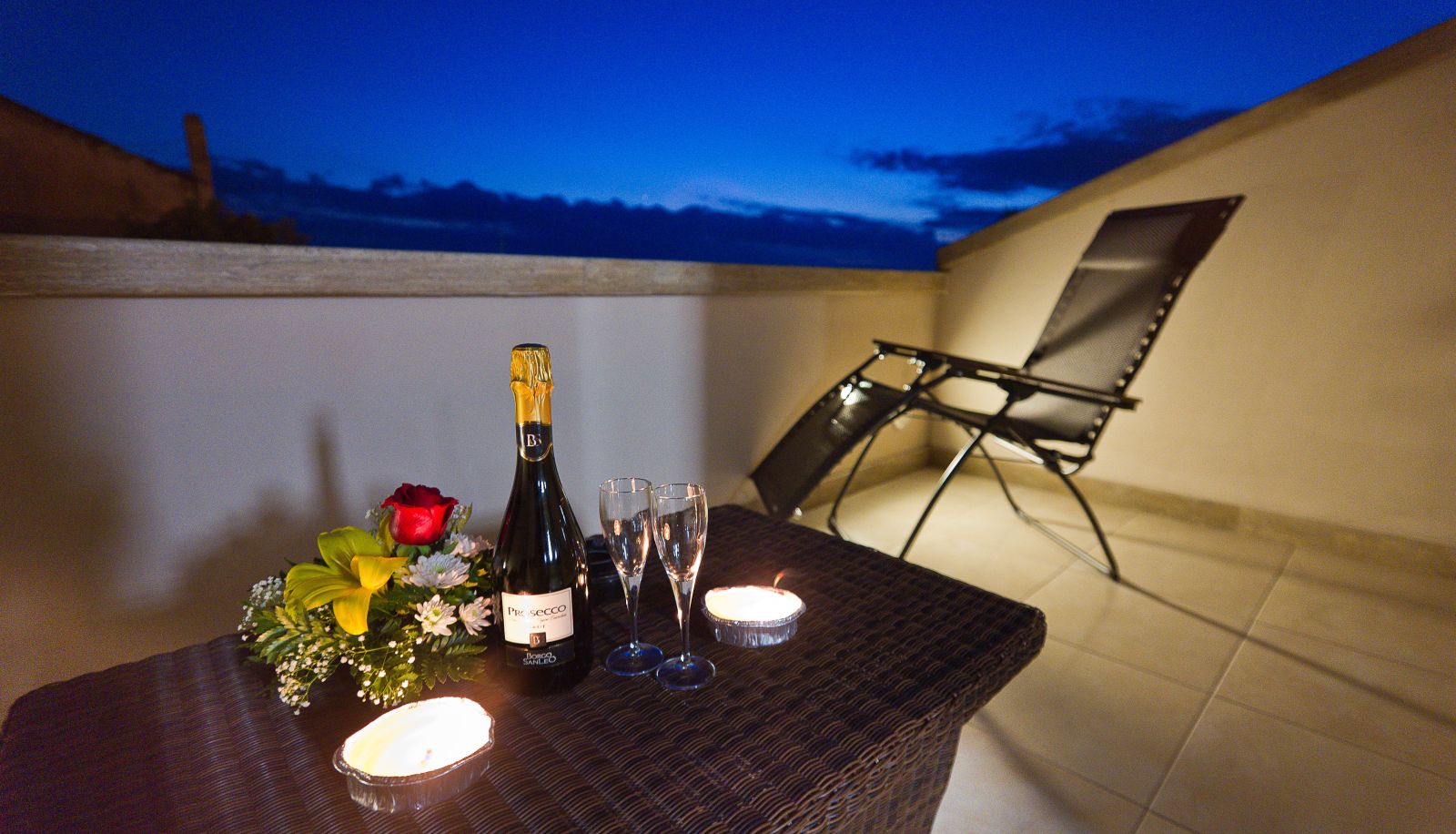 Room with balcony - Melqart Hotel