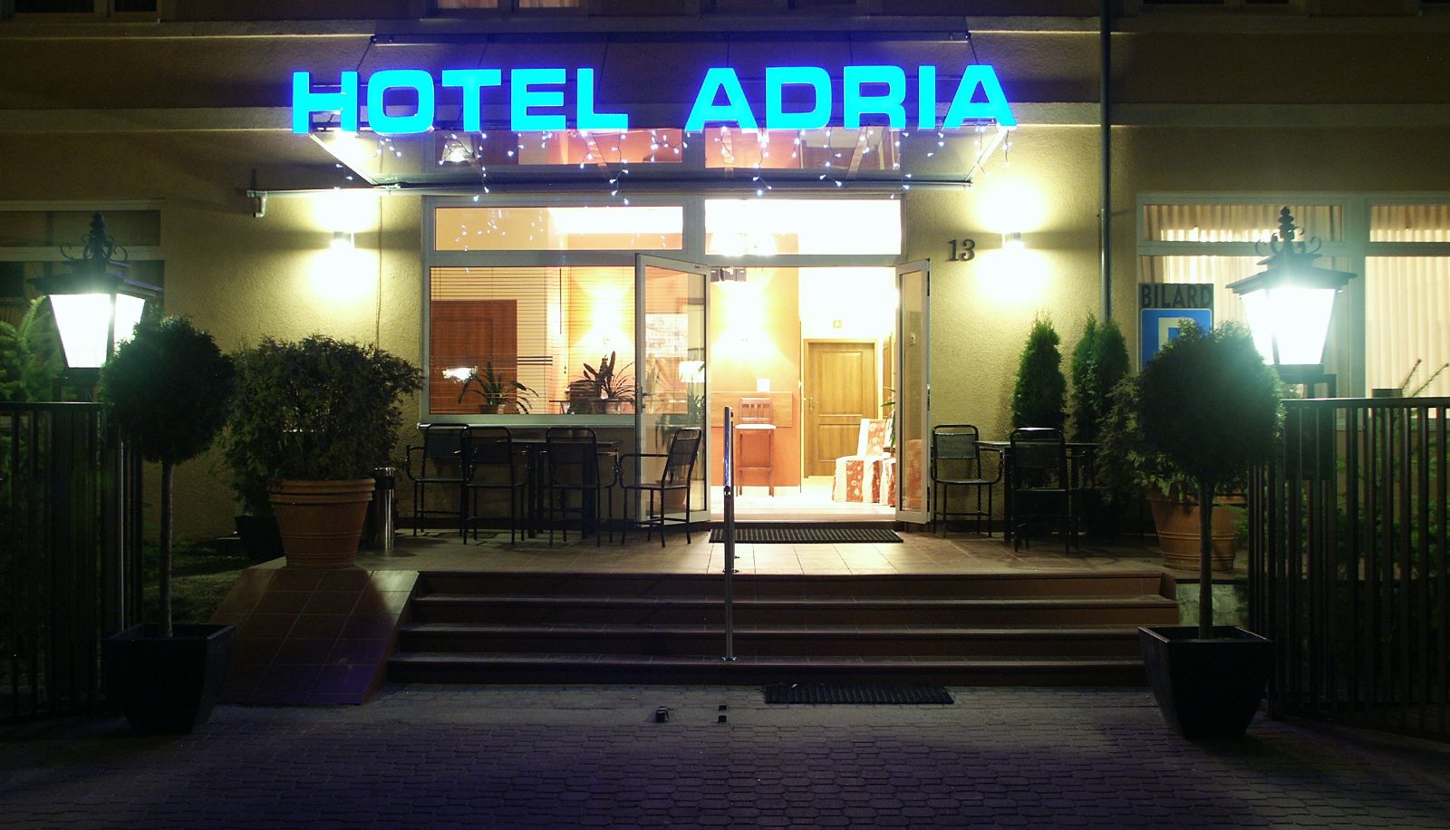 Hotel outdoor area - Adria