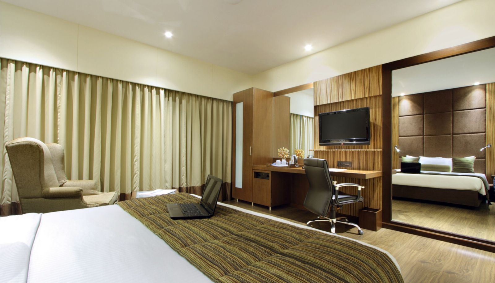 Camera superior (doppia) - Hotel Express Towers- Vadodara Alkapuri,