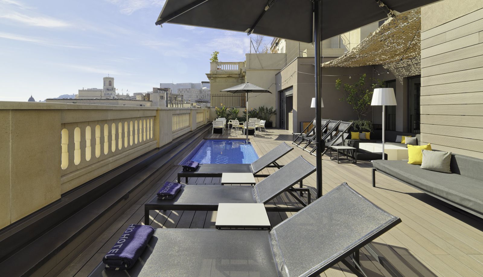 Terasse - Hotel H10 Urquinaona Plaza