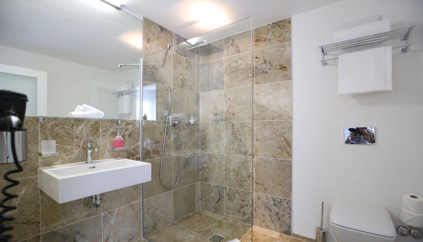 Bathroom - Lux