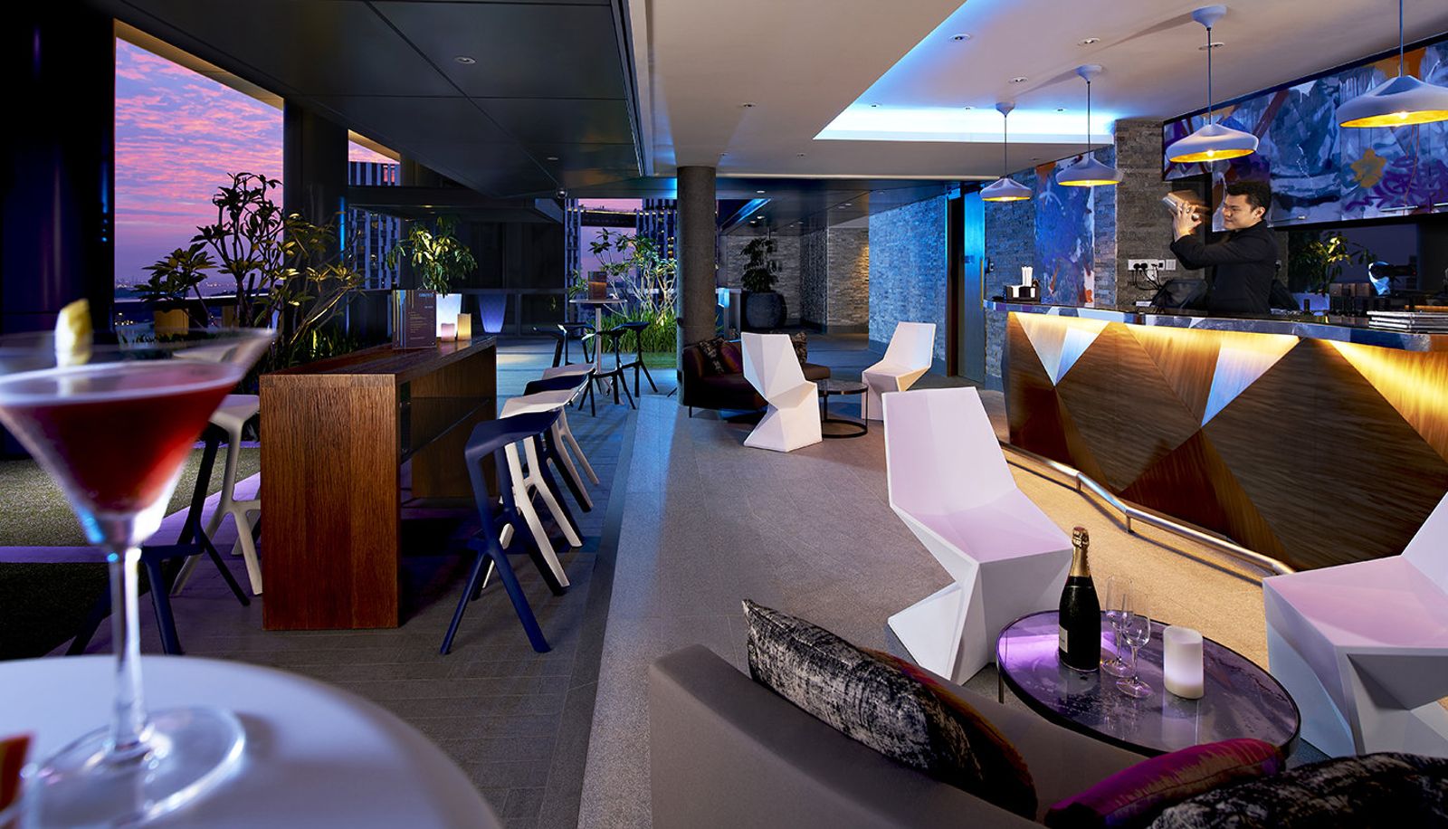 Bar - Carlton City Hotel