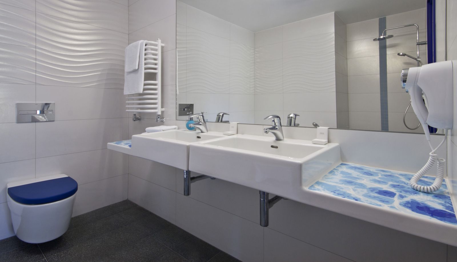 Cuarto de baño - Lenart Hotel