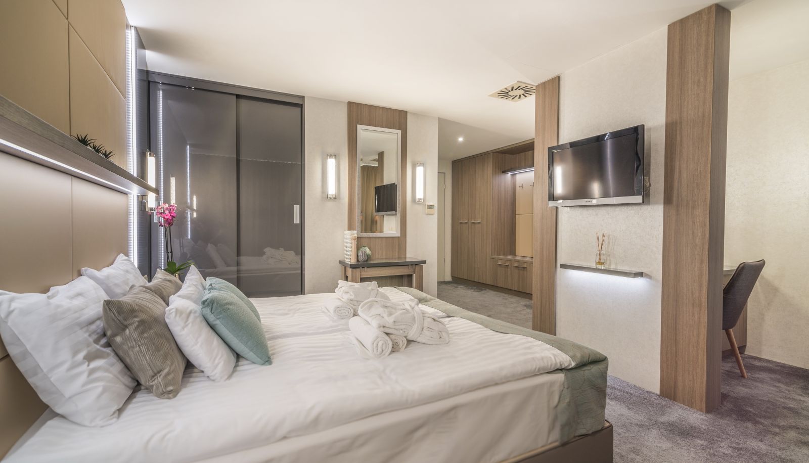 Habitación corporativa - Zena Beauty