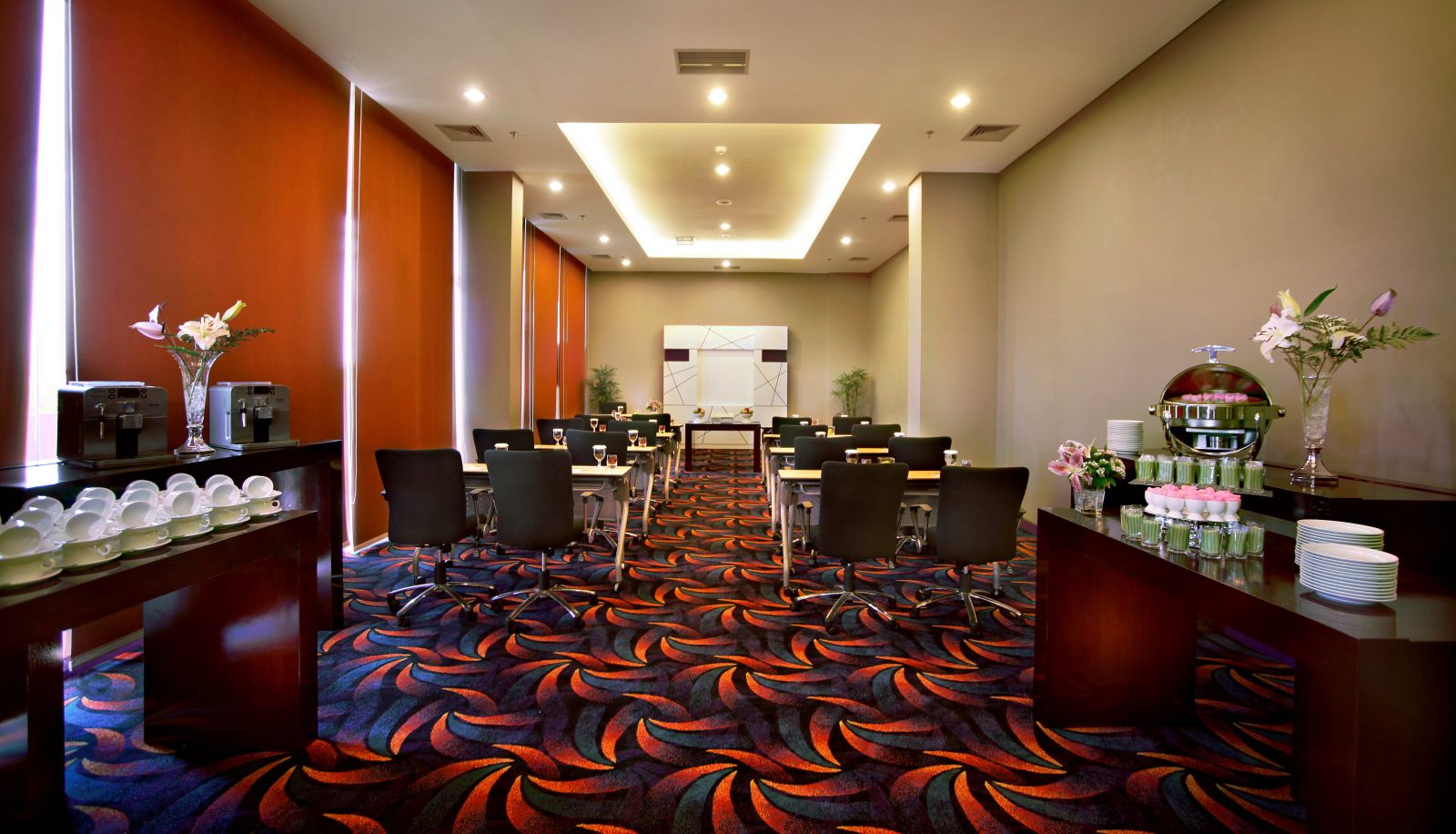 Meetingzimmer - Famehotel Gading Serpong