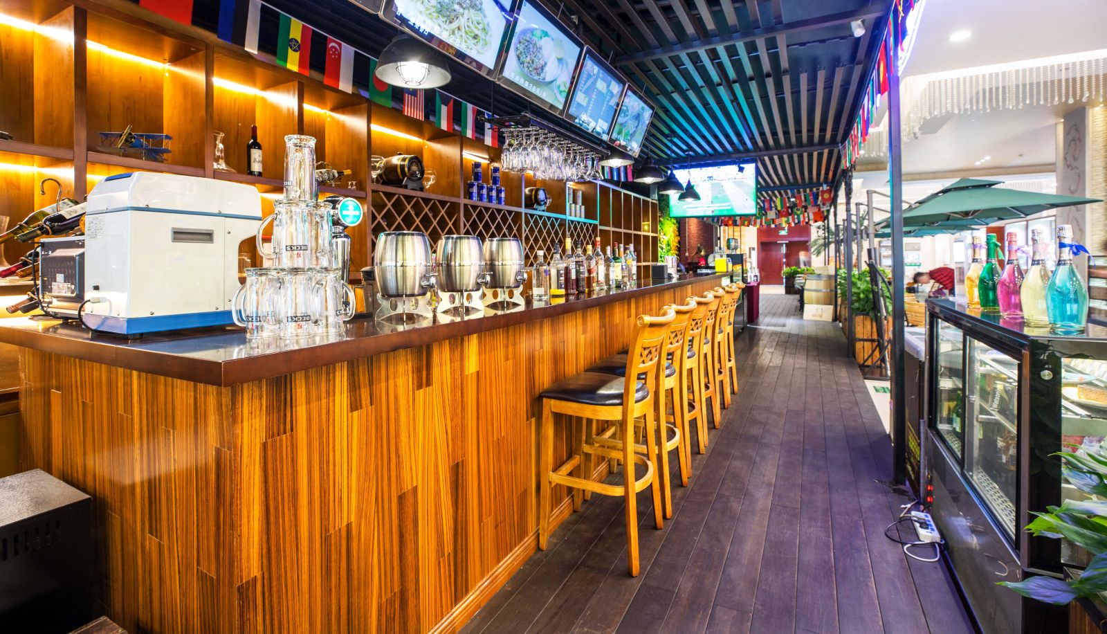 Bar - West International Trade Hotel