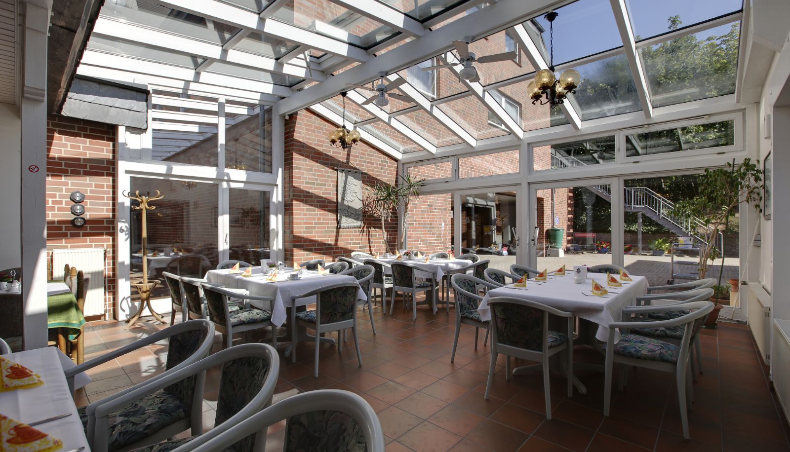 Sala de desayunos - Zum Jägerheim Messe-Tagungshotel