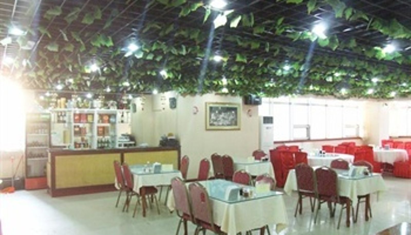 Frühstücksraum innerhalb des Restaurants - Yi Zheng Hotel