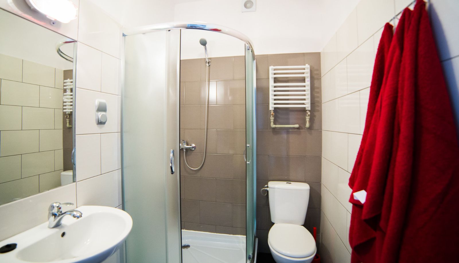 Badezimmer - Hostel Fabryka