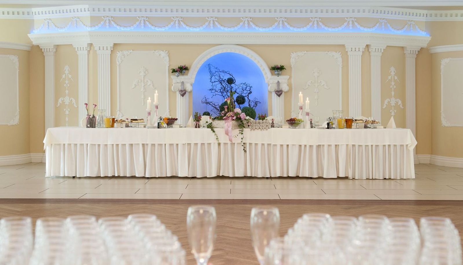 Ballroom - Dworek Eureka
