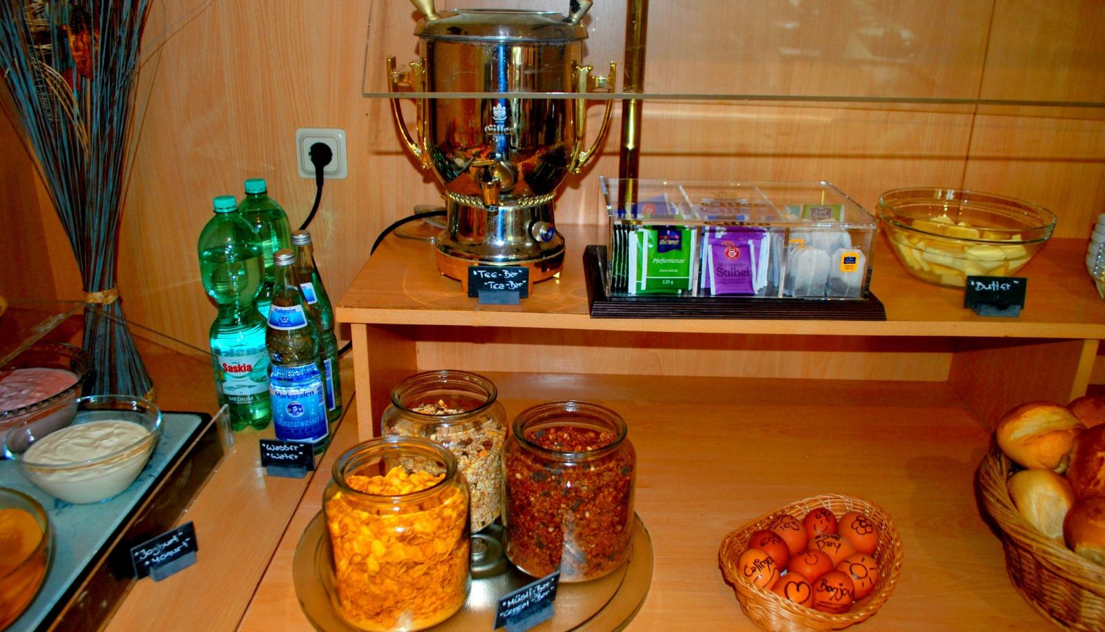 Buffet - Ariva Boardinghouse Platanenhof Garni Appartments