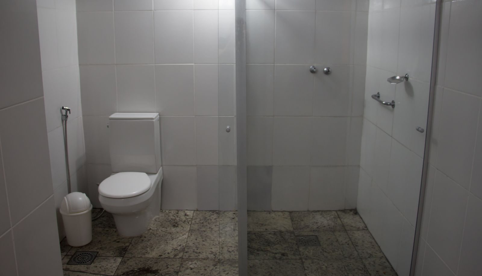 Badezimmer - Hotel Nacional Inn Poços de Caldas