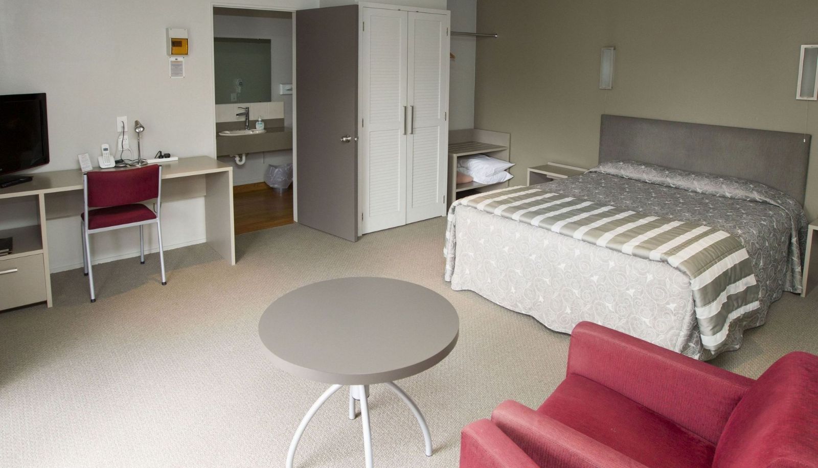 Zimmer - Aspen Manor Motel