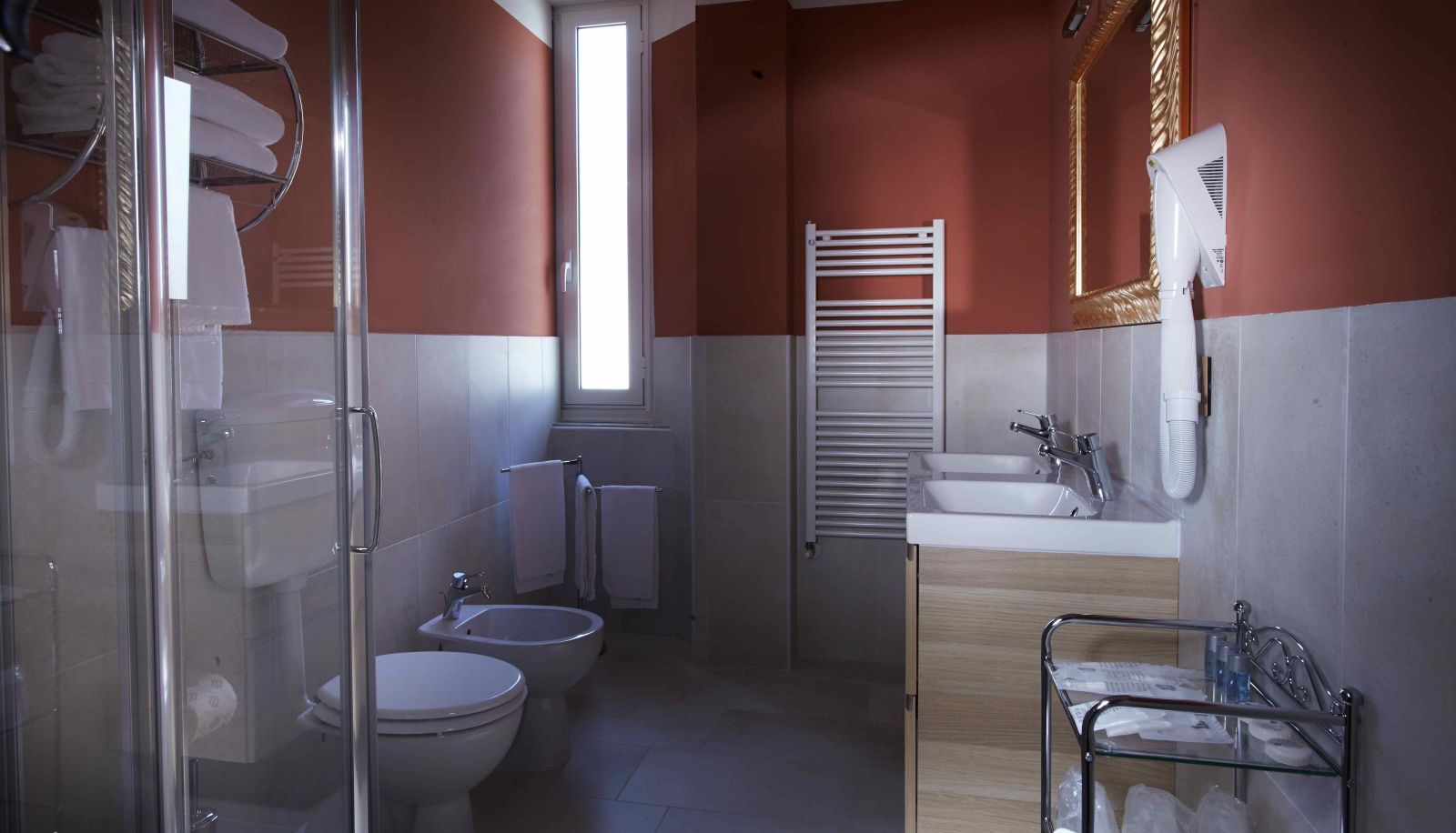 Cuarto de baño - Villa Tower Inn Hotel
