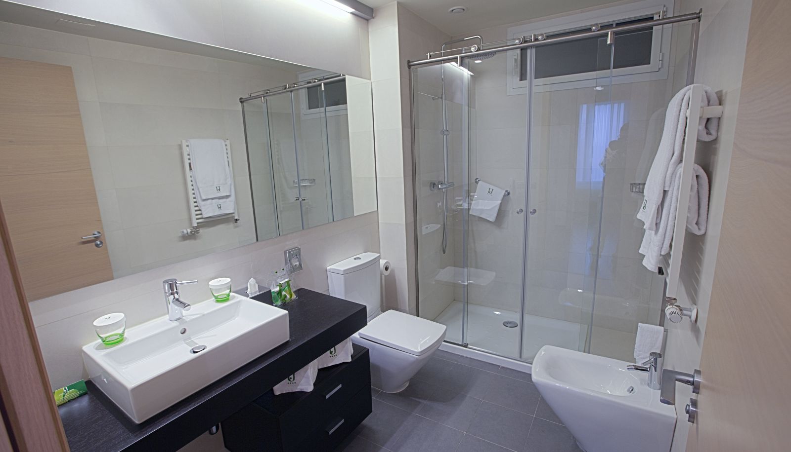 Badezimmer - Jardines de Uleta Suites