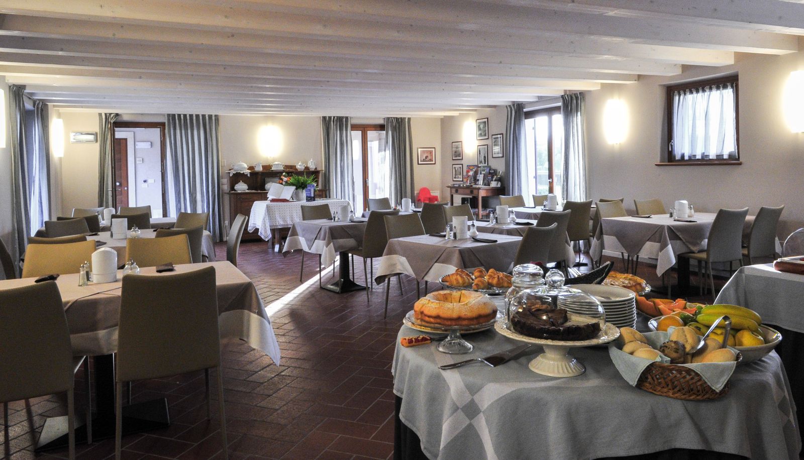 Sala śniadaniowa - Belvivere Suites