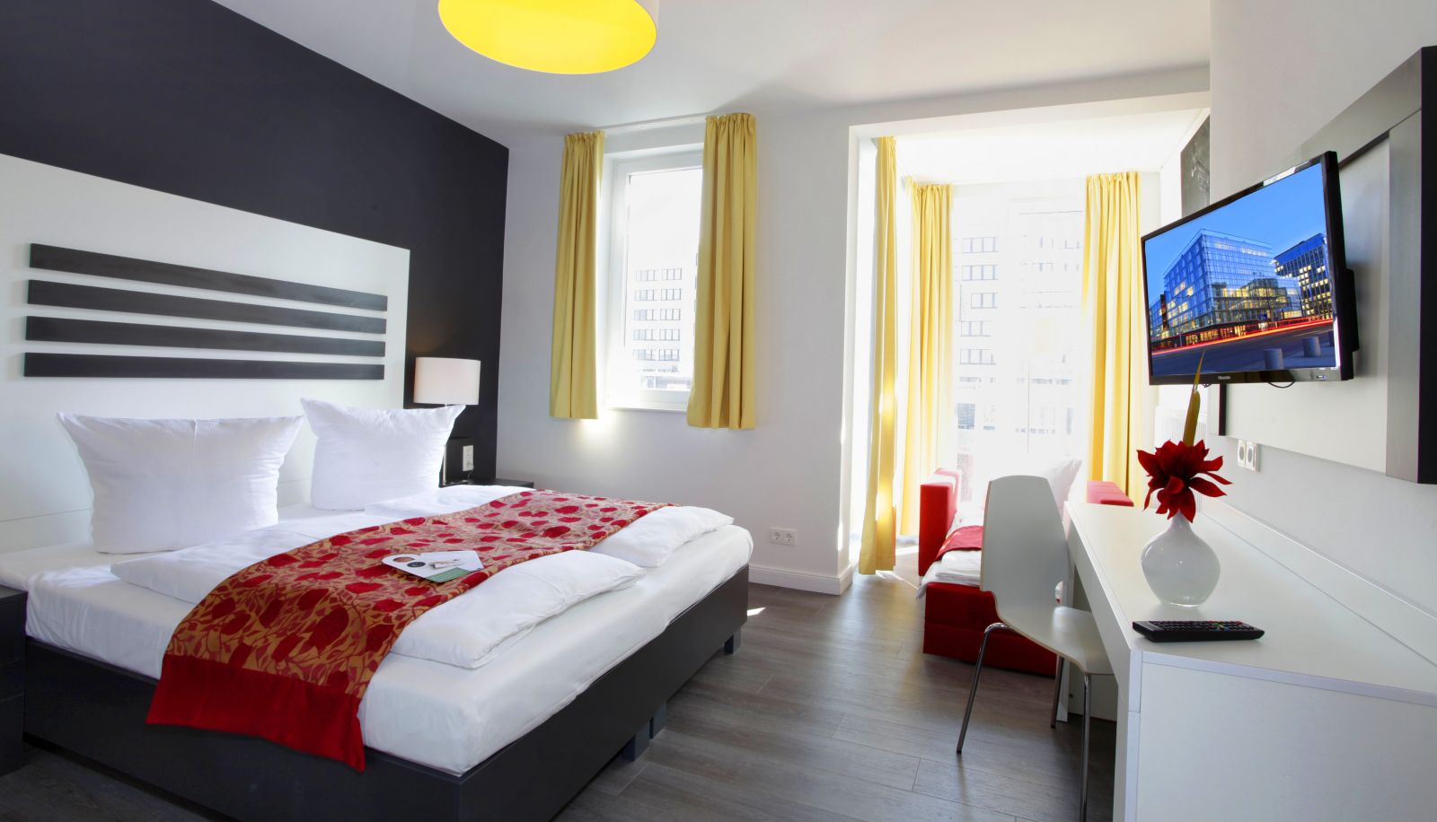 Business-Zimmer - INA Boutique 072 Hamburg St. Georg