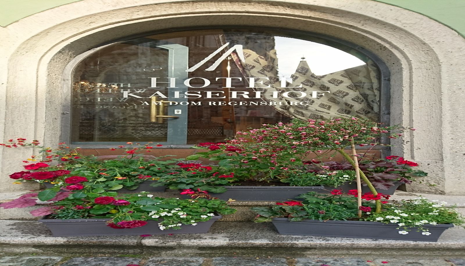 Zewnętrzna część hotelu - Kaiserhof am Dom