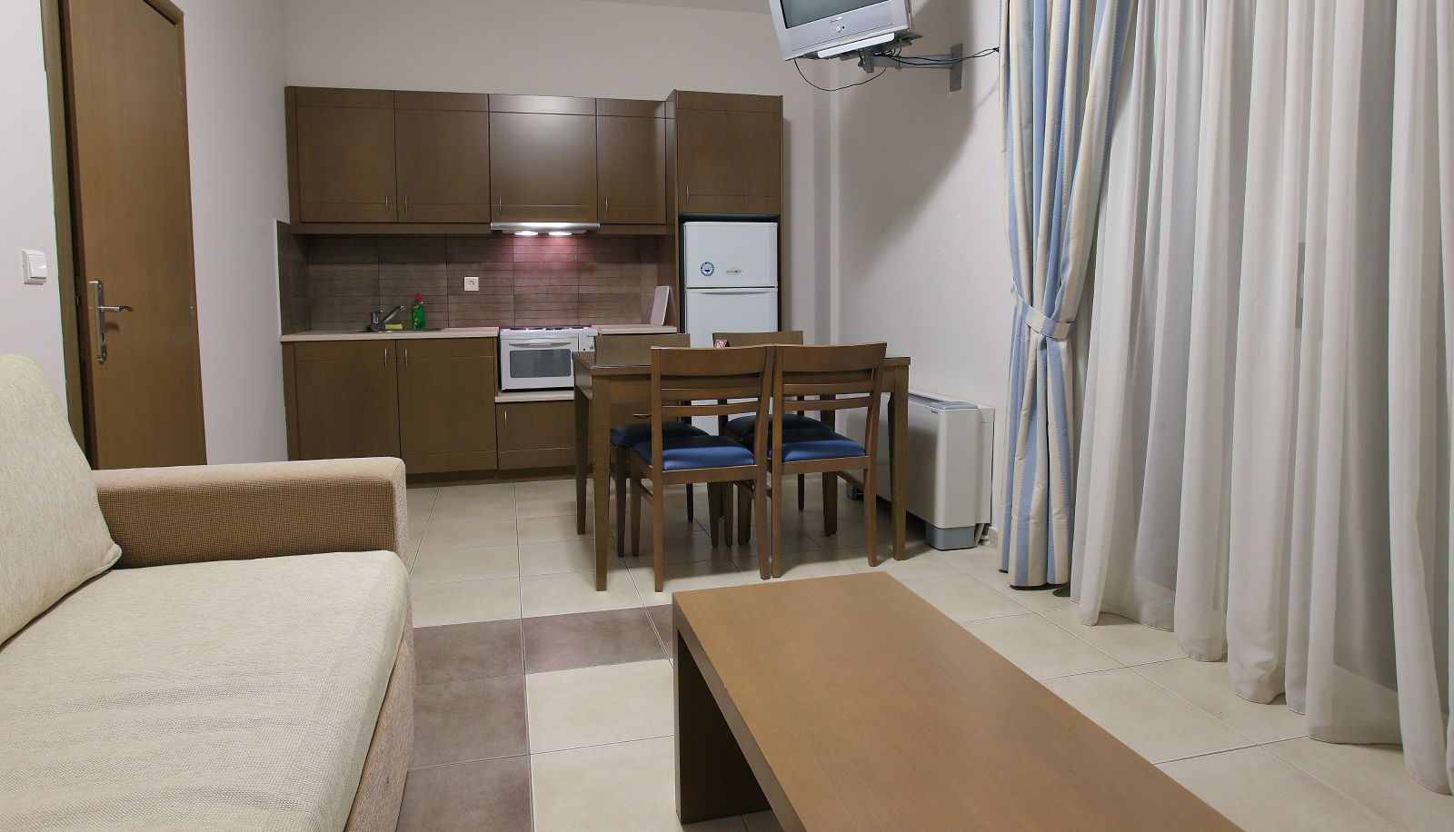 Chambre Familiale - Philoxenia Hotel