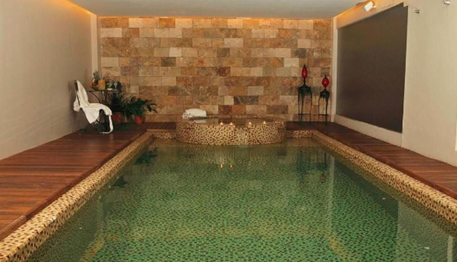 Piscina - Kenton Palace Buenos Aires