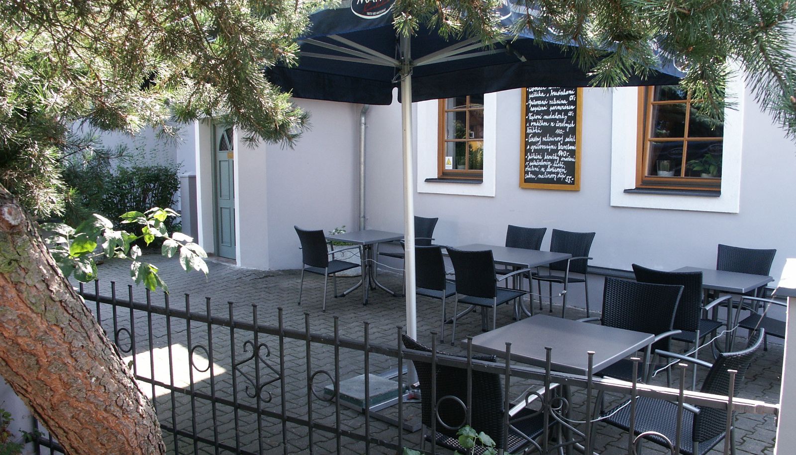 Terrace - Bavaria Pension