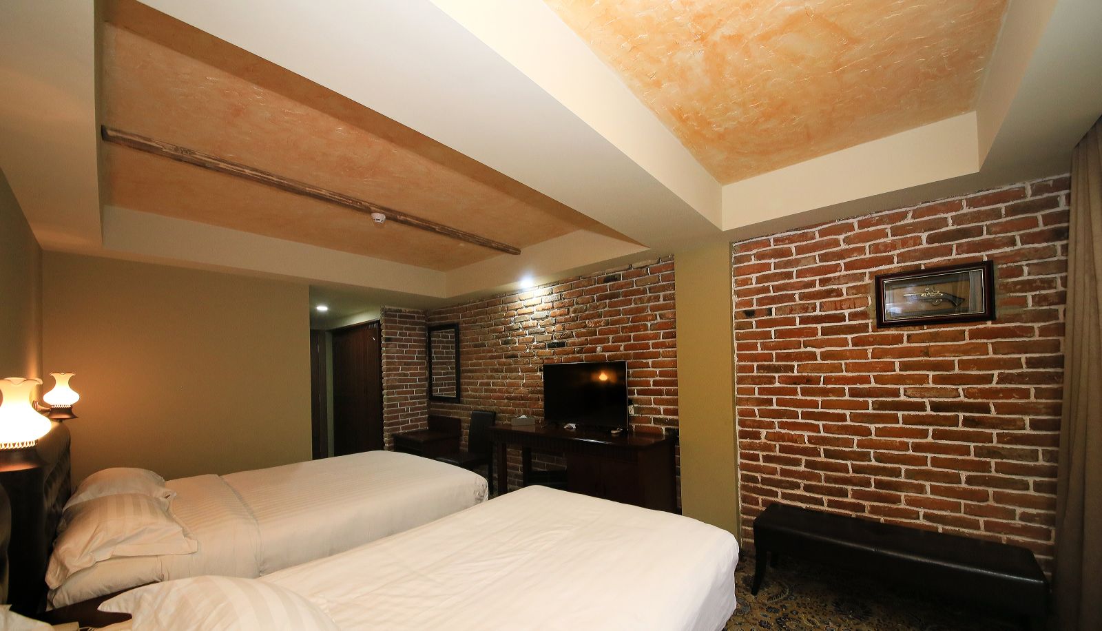 Pokój trzyosobowy - Borjomi Palace Spa Hotel & Resort