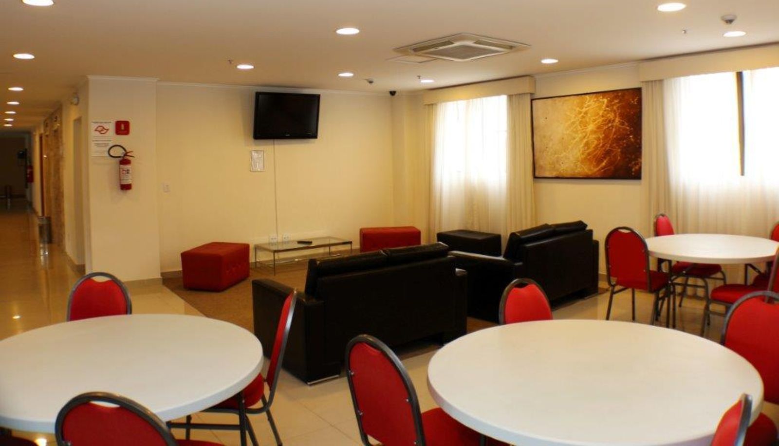 Television room - San Diego Express Aparecida