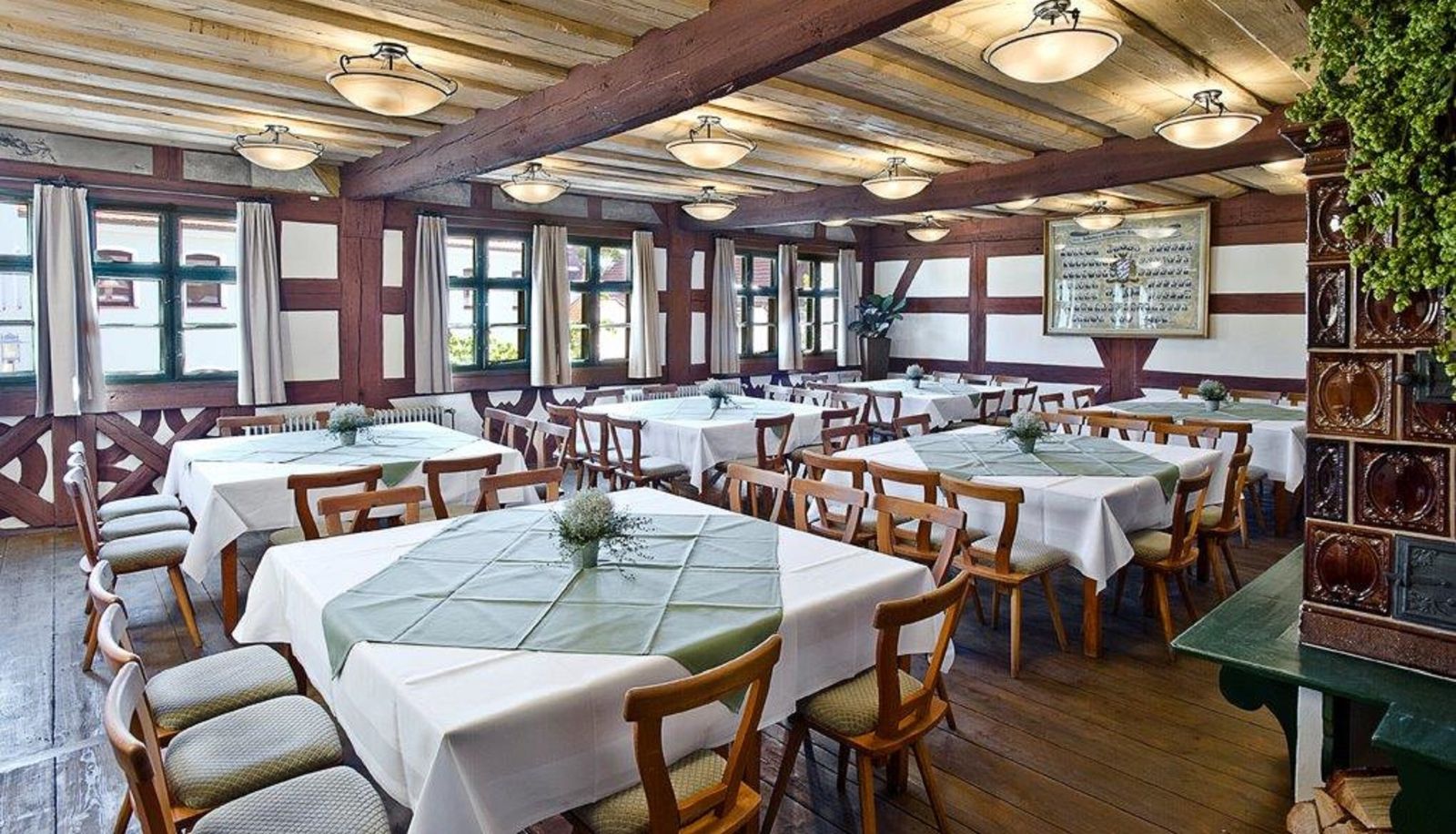 Frühstücksraum innerhalb des Restaurants - Der Schwan