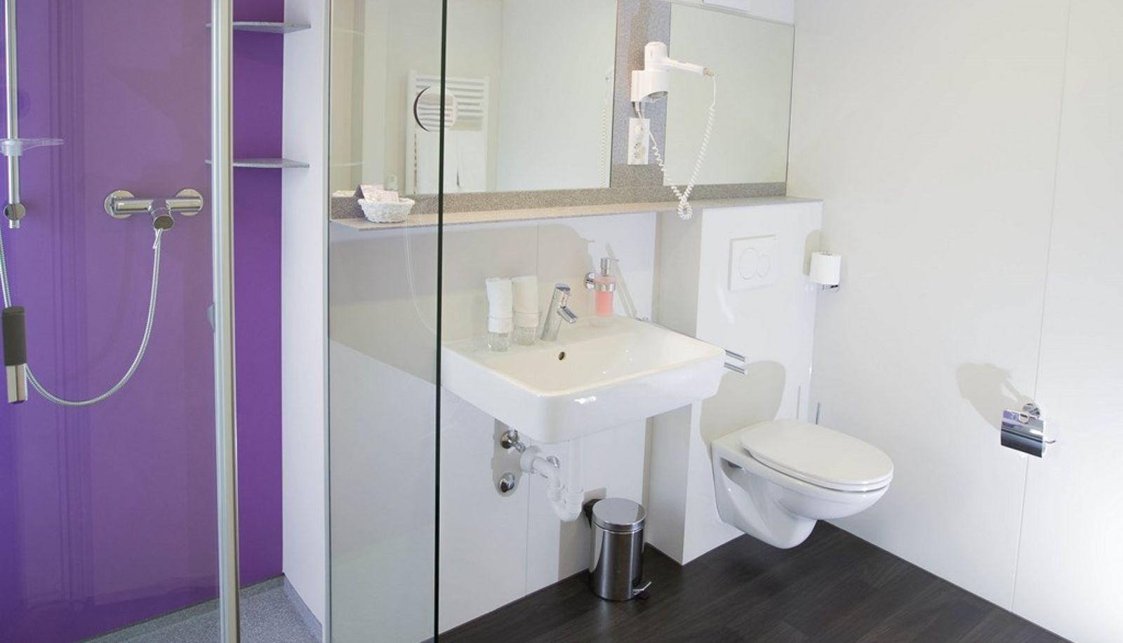 Bathroom - Resslirytti