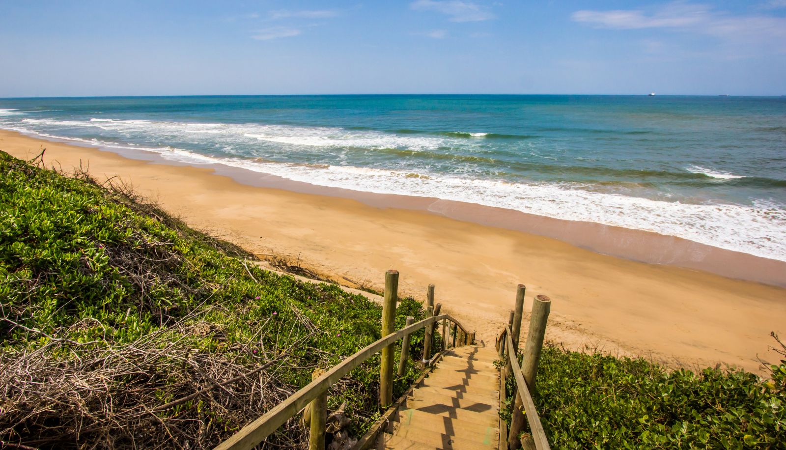 Beach - Imvubu Lodge