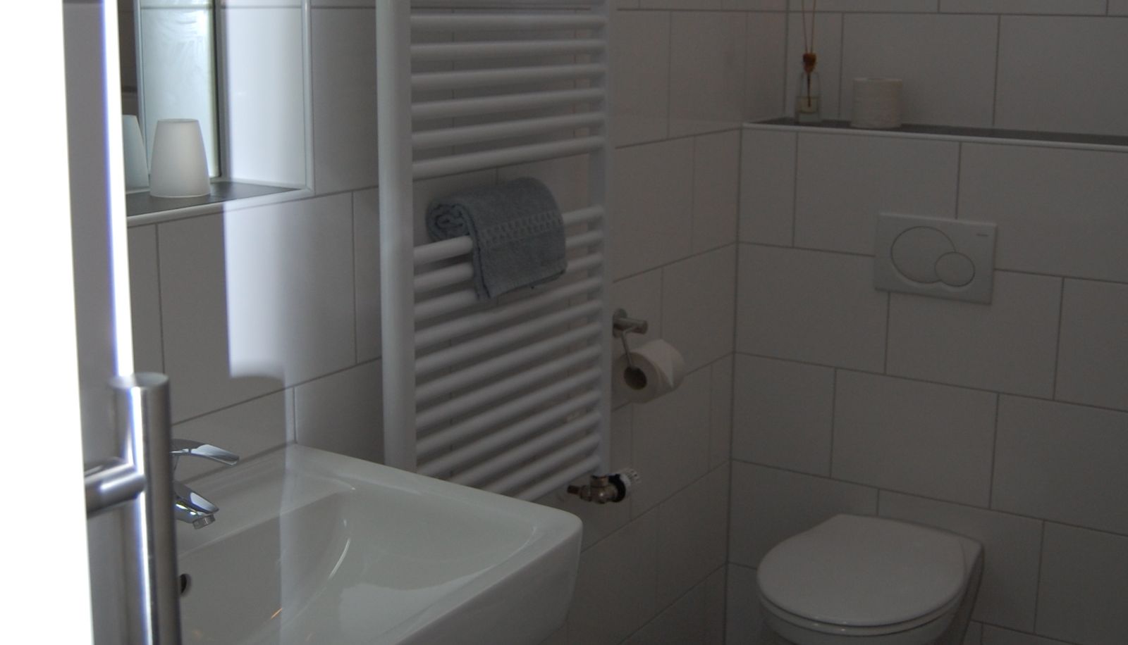 Bathroom - Typisch Hotel Brasserie