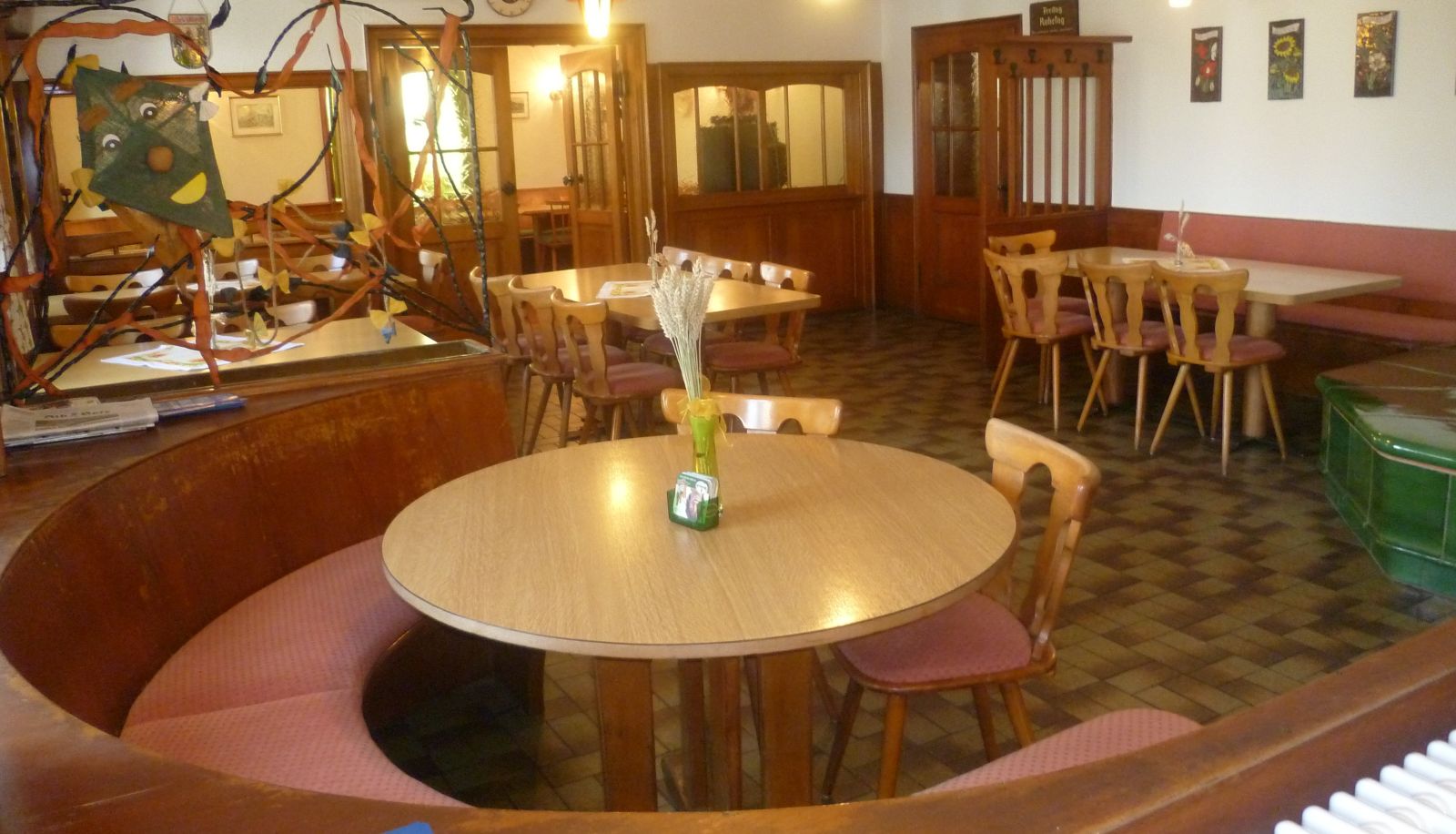 Sala de desayunos dentro del restaurante - Storchen Gasthaus