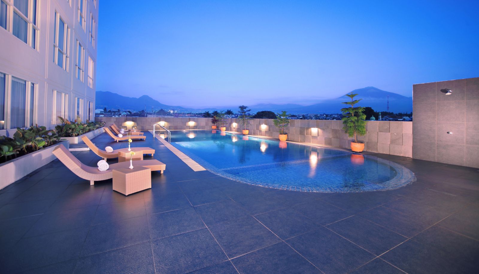 Pool - Atria Hotel & Conference Malang