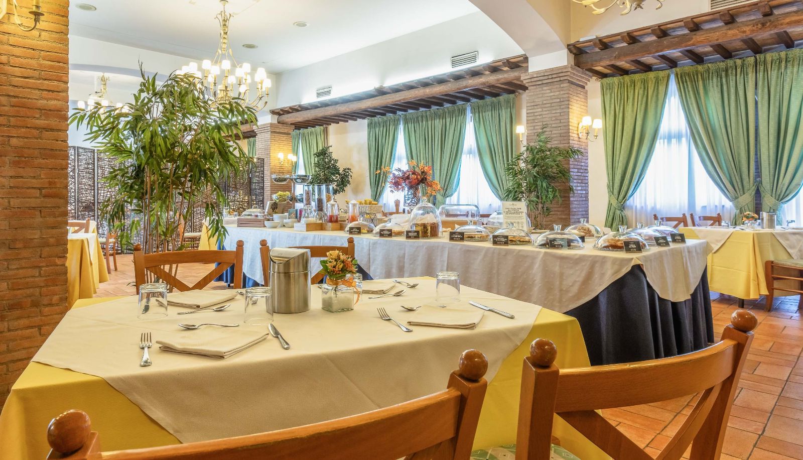 Sala de desayunos - La Pergola