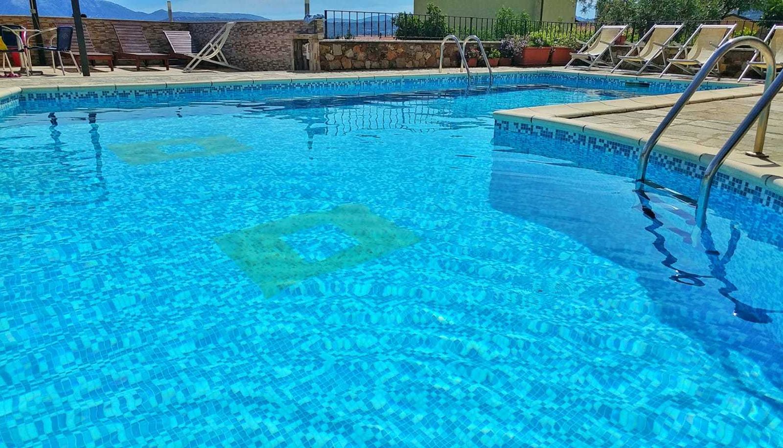 Pool - Meridiana Hotel