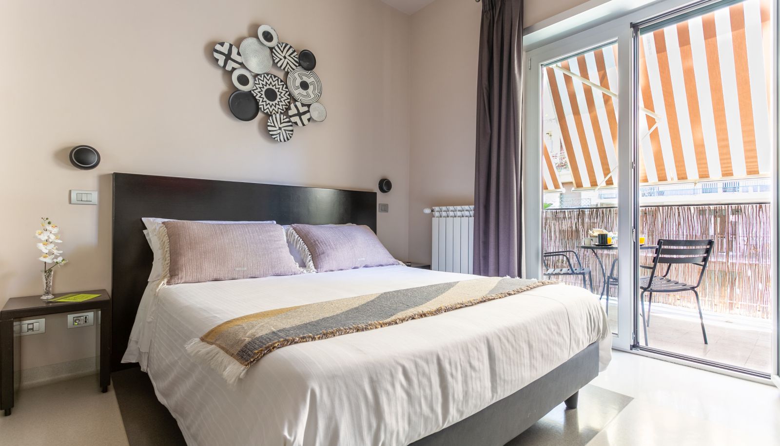 Pokój z balkonem - Moai Home B&B