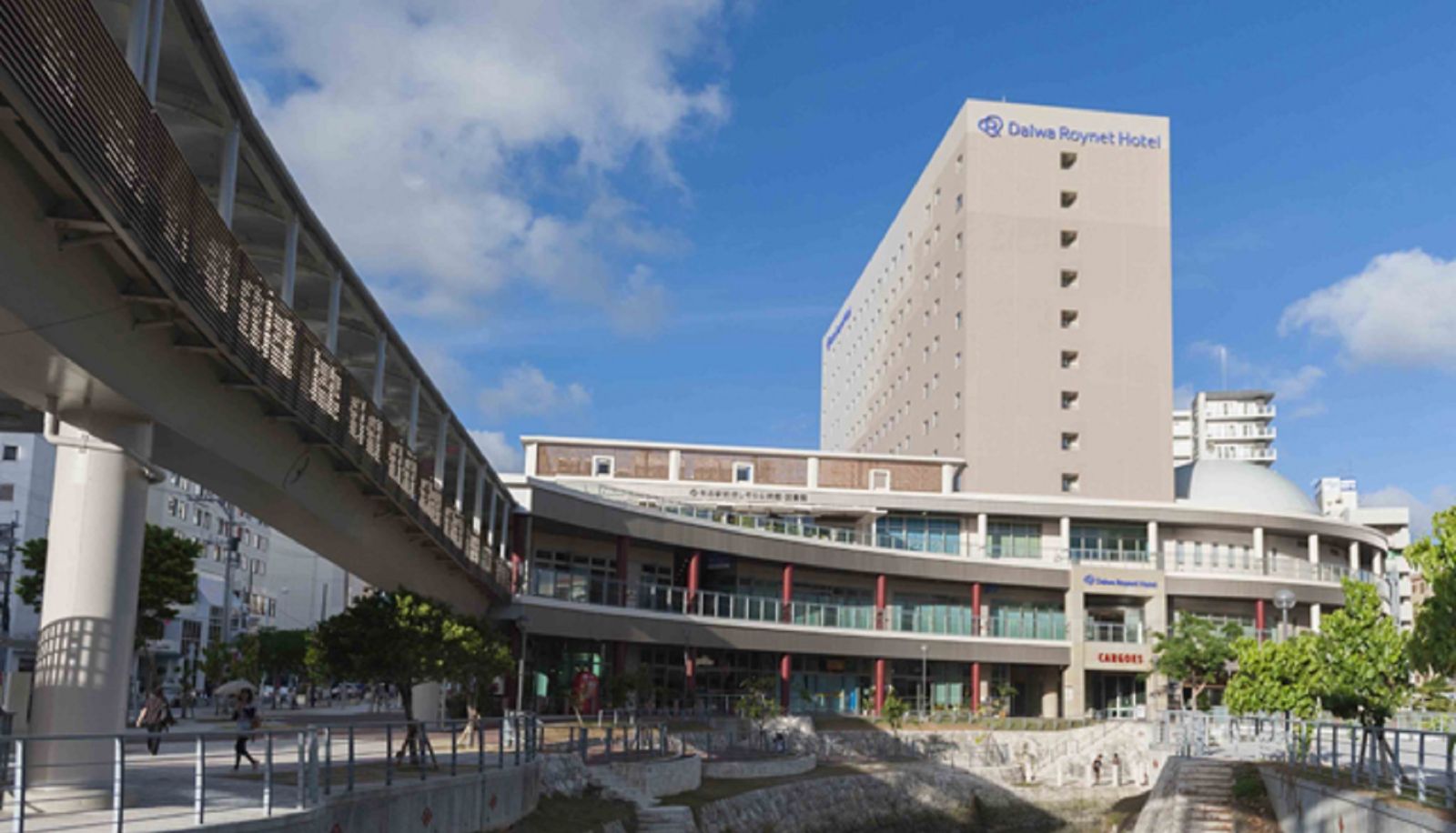 Zewnętrzna część hotelu - Daiwa Roynet Hotel Naha Kokusaidori