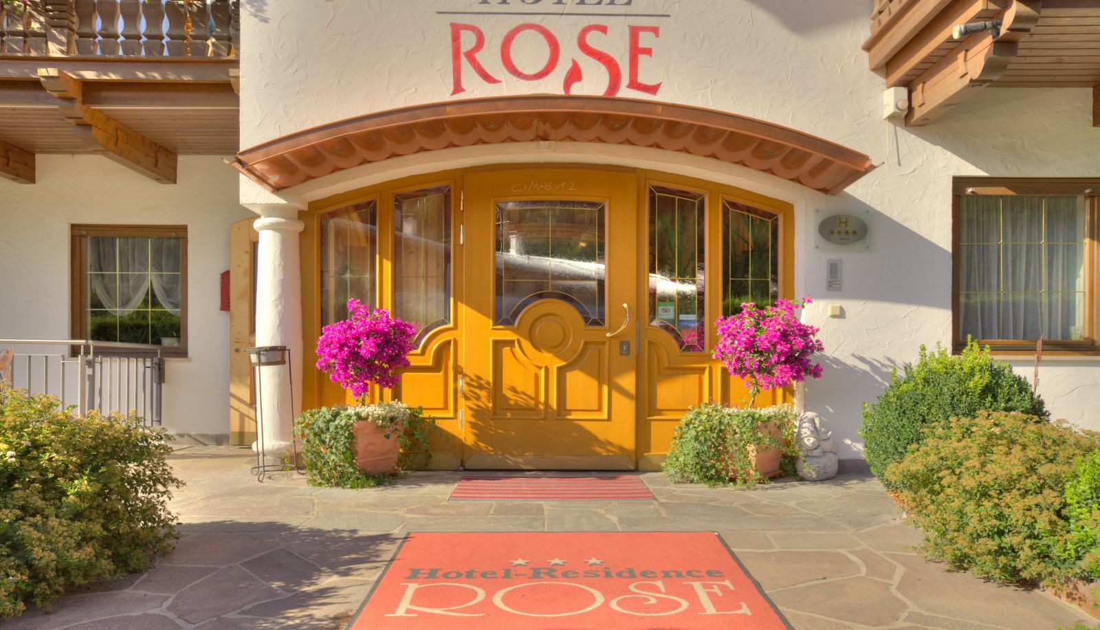Hotel Außenbreich - Rose Hotel Residence