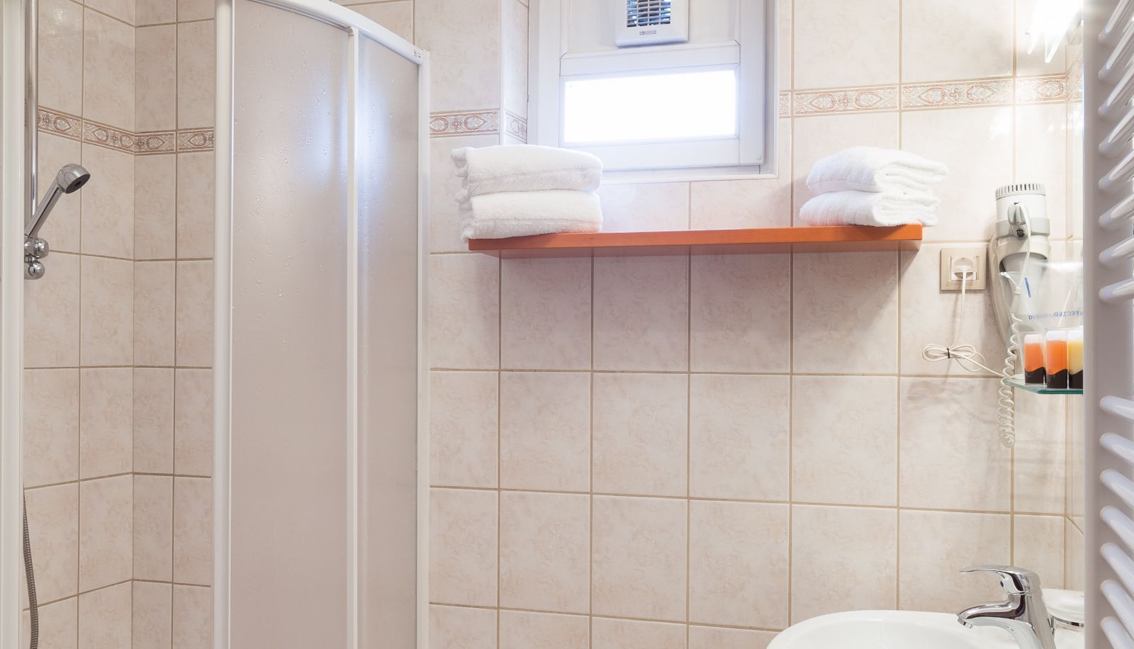 Bathroom - Celeia