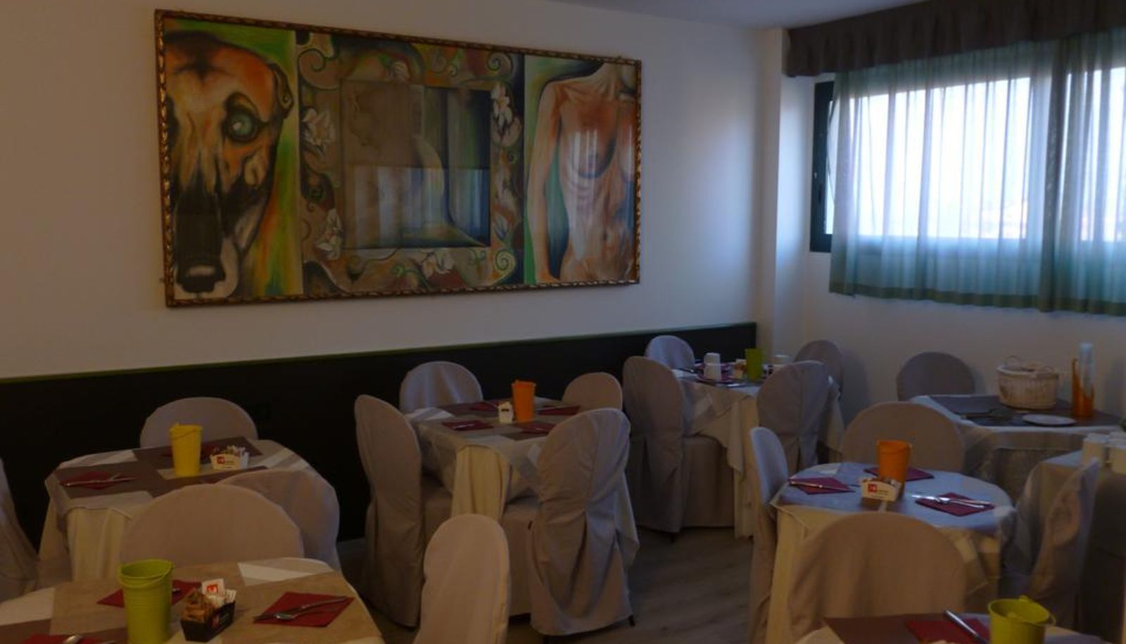 Salle de petit-déjeuner - Green Hotel